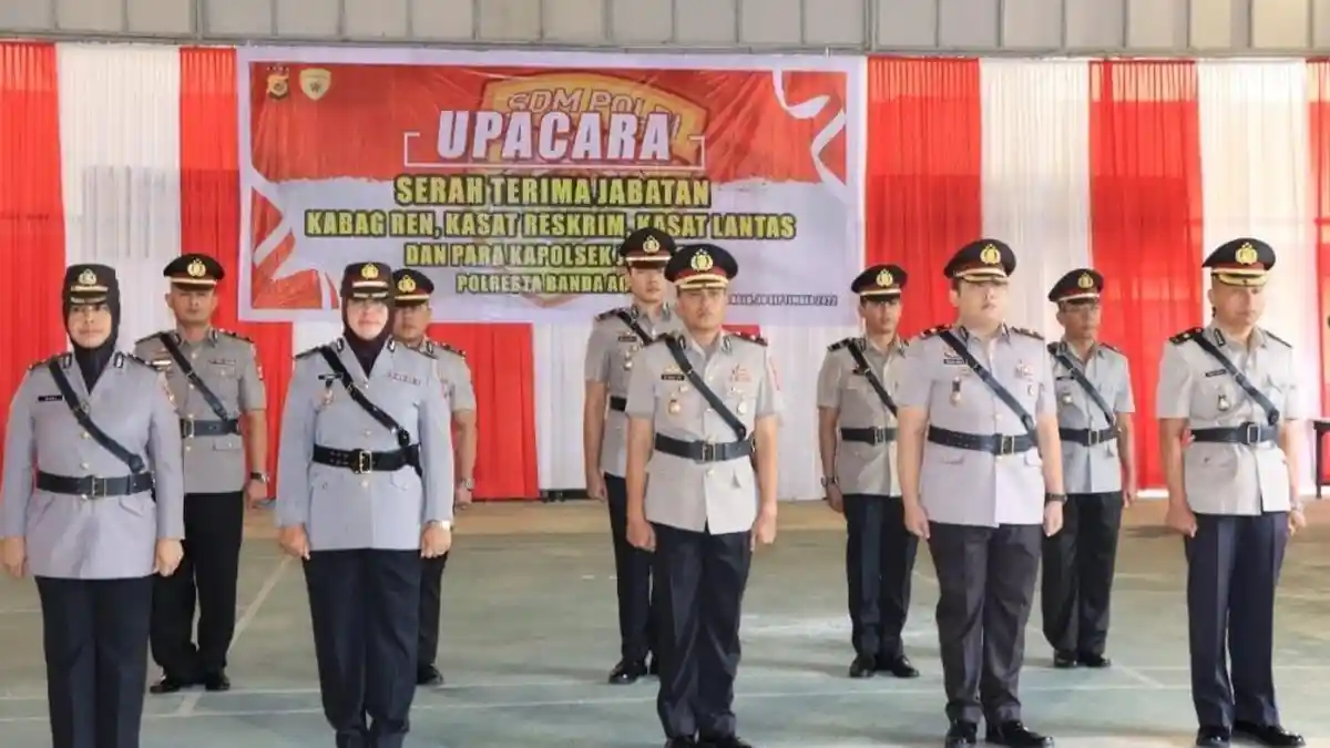 Kapolresta Banda Aceh Lantik Pejabat Baru dan Lepas Pejabat Lama