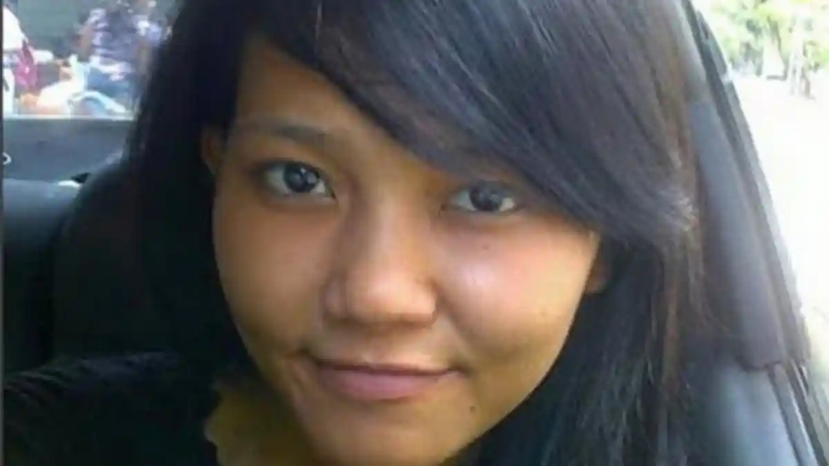 Foto Gadis yang Terlihat Dekil Ini Penyanyi Dangdut Cantik dengan Banyak Penggemar, Siapa Ya?