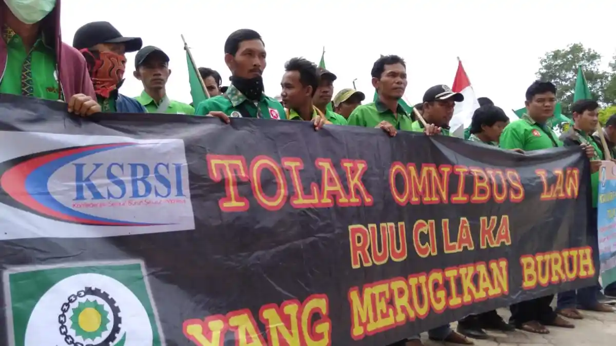 Buruh di Tulangbawang Tolak RUU Omnibus Law
