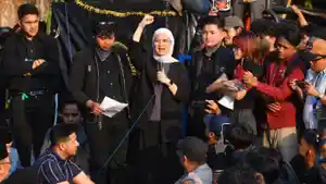 Ketua-DPRD-Kota-Malang-Minta-Maaf-dan-Setuju-Evaluasi-MBG-dan-Kopdes-Merah-Putih.jpg