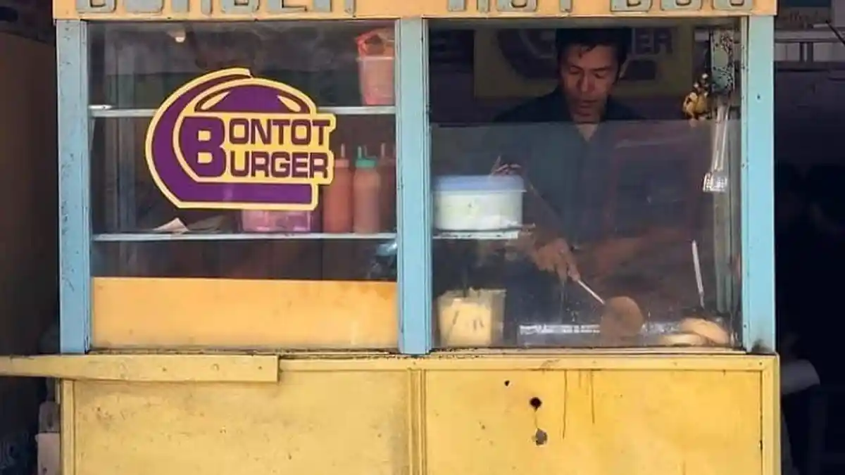 Lezatnya Chicken Cheese Burger di Bontot Burger Unila