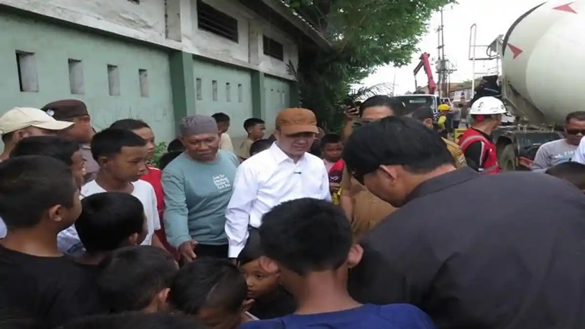 Jalan KH Azhari 14 Ulu Palembang Ditutup Selama 15 Hari Imbas Perbaikan Jalan, Ratu Dewa Minta Maaf