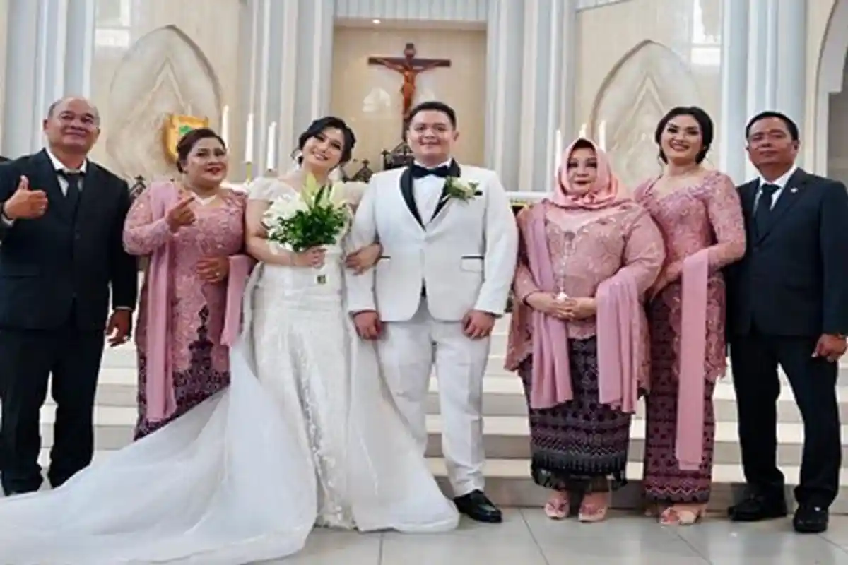 Deretan Pejabat, Tokoh di Resepsi Nikah Putra Lasarus, Panggi Pratama Putra Lasarus - Novi Indrianti