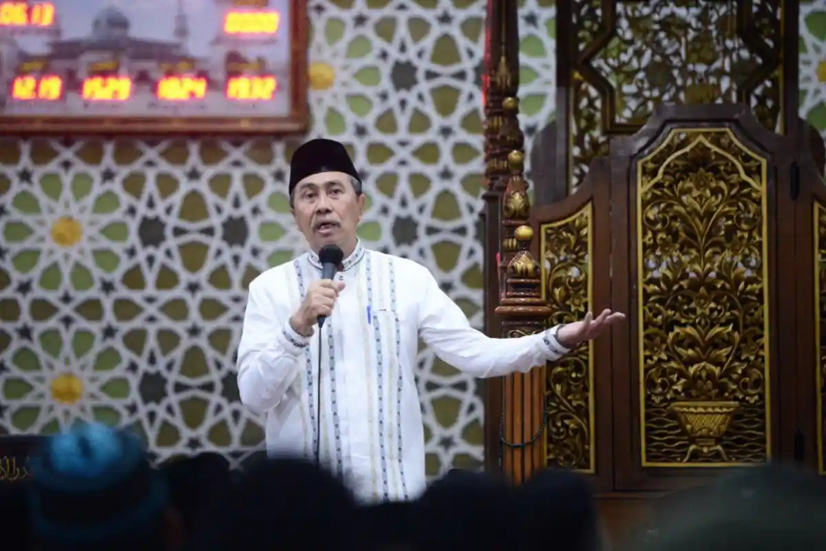 Gubernur Riau Syamsuar Prihatin Ustadz Abdul Somad Ditolak Masuk Singapura