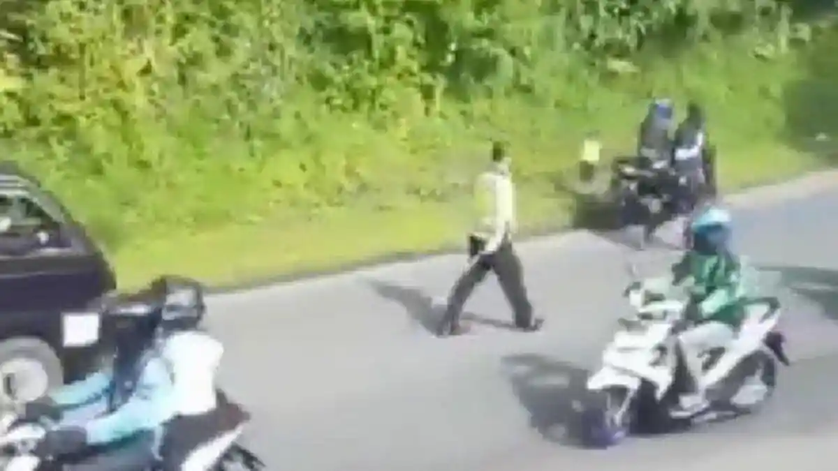 Viral Oknum Polisi Pukul Pengendara Motor di Subang, Kasat Lantas Beri Penjelasan