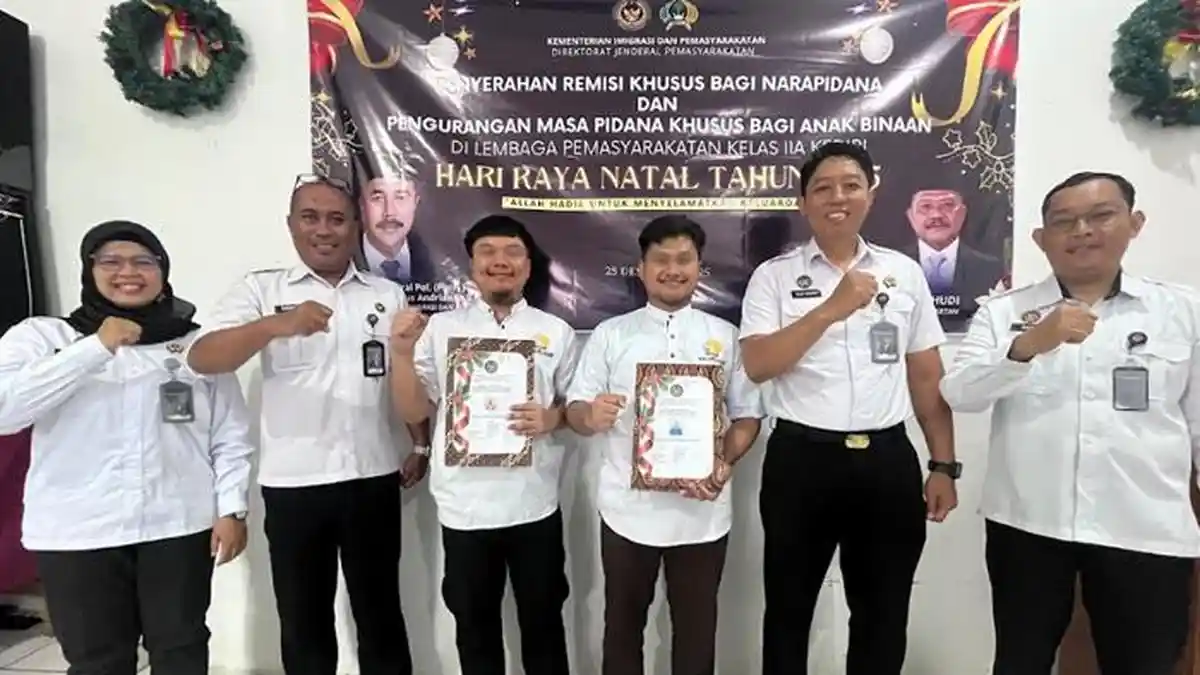 Berkelakuan Baik, 17 Narapidana Lapas Kediri Dapat Remisi Natal 2025