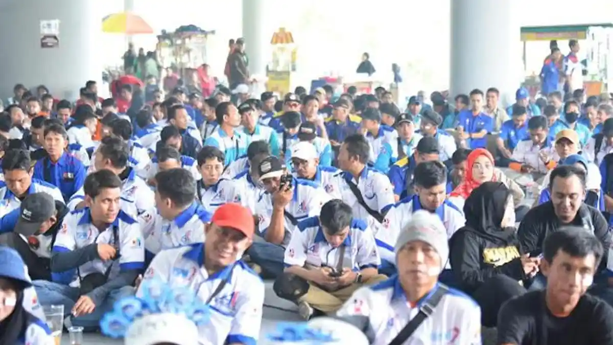 Peringatan May Day di Gejos Gresik Berhadiah Motor, Pemda dan Buruh Sepakati 6 Poin Kesejahteraan