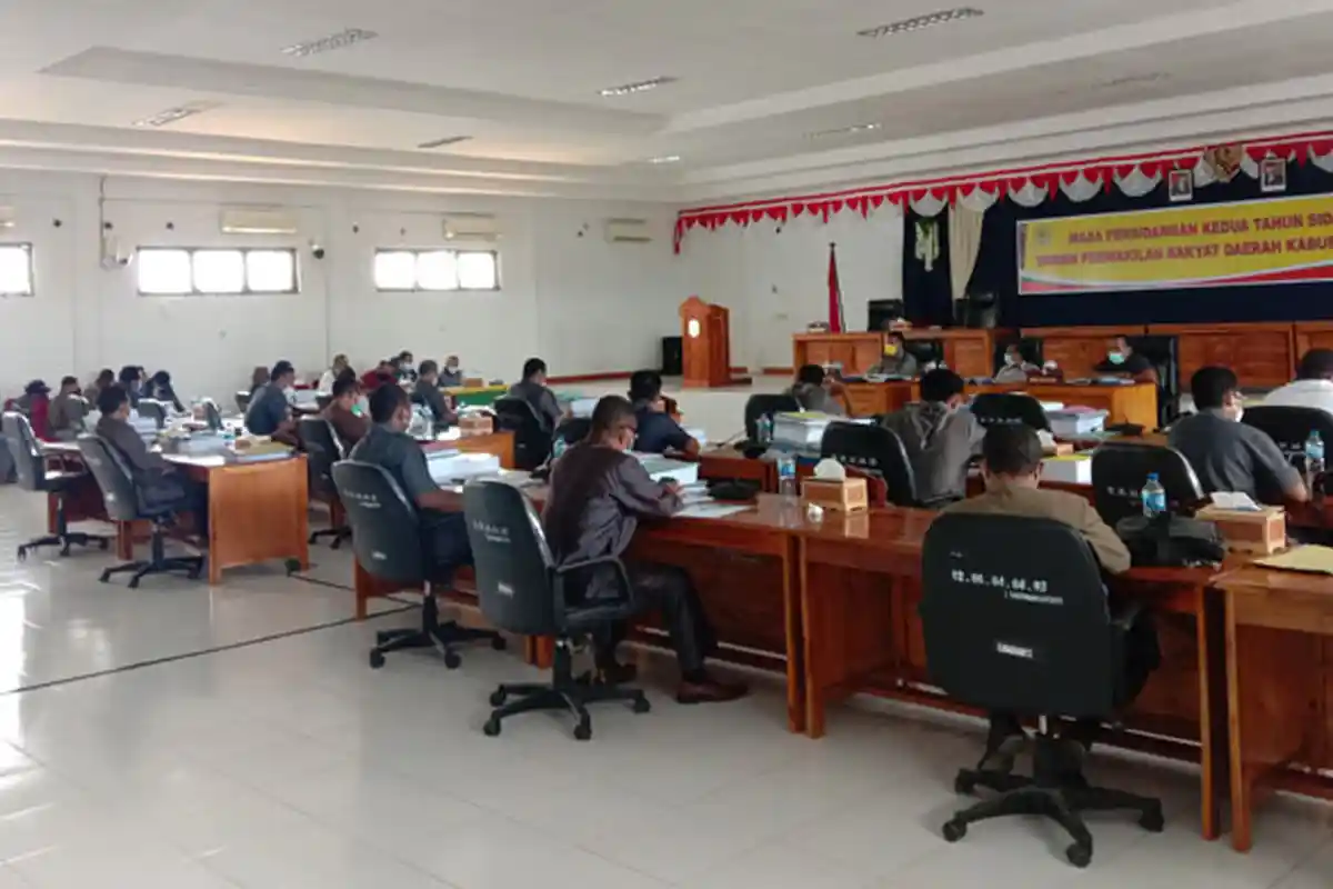 Belum Ada Sikap Politik DPRD Lembata Tentang Awololong, Tanah Merdeka dan Kantor Camat Buyasuri