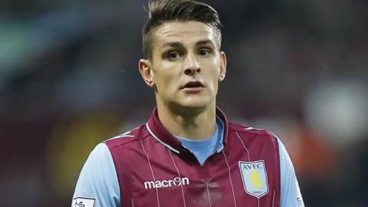 Burnley Angkut Gelandang Aston Villa Ashley Westwood