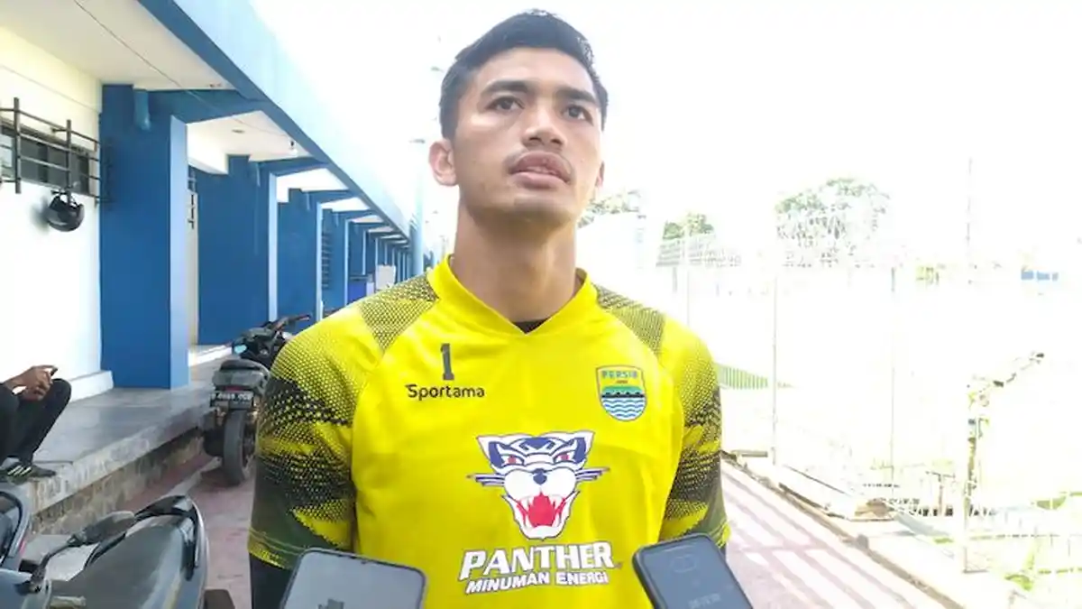 Kiper Persib Bandung Ini Mudik ke Garut, Lebaran dengan Keluarga hingga Siap Bagi-bagi THR