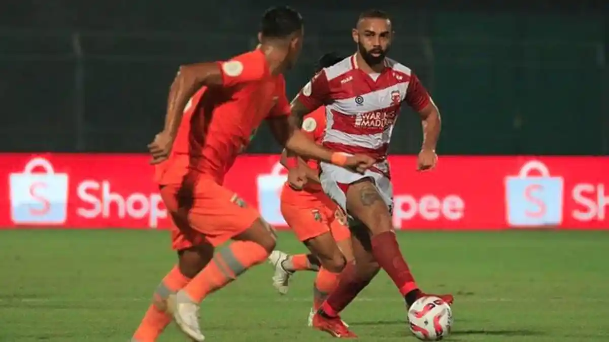Karteker Madura United Pasang Badan untuk Dalberto dan Francisco Rivera ...
