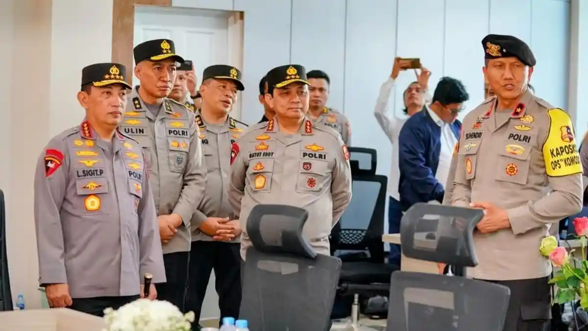 Kapolri Listyo Sigit Cek 91 Command Center, Siap Amankan KTT ASEAN di Labuan Bajo