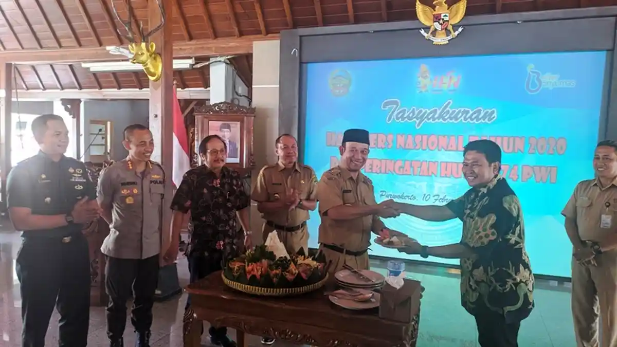 Hadir di Peringatan Hari Pers Nasional, Bupati Husein Ajak Pers Membaca Arah Perkembangan Banyumas