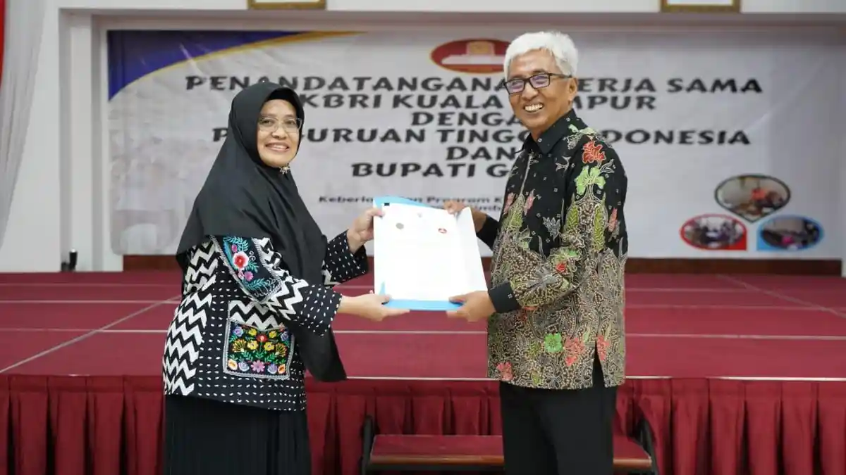 Rektor UNIMMA Tandatangani Kerja Sama Pengabdian Internasional di KBRI Kuala Lumpur