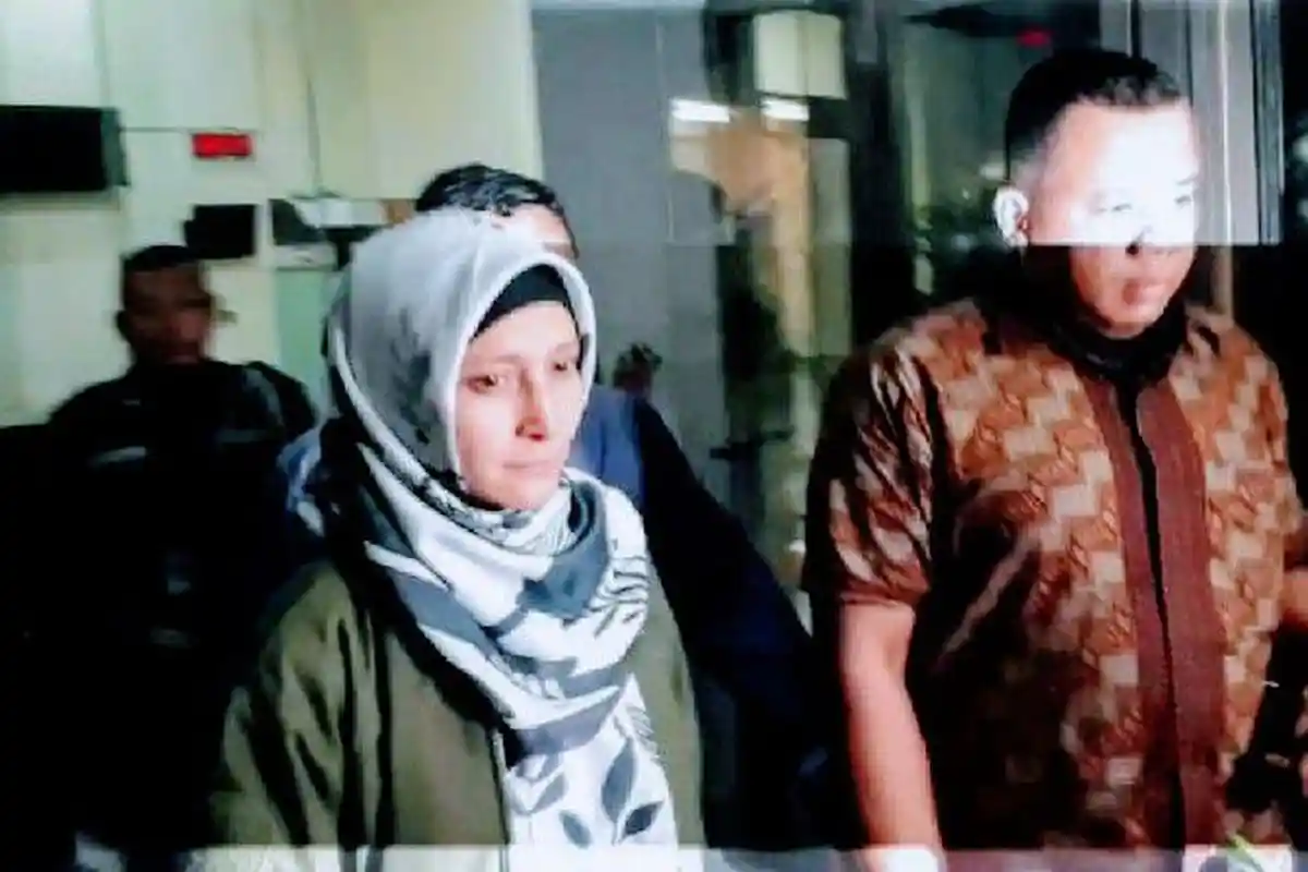 Inneke Koesherawati di Pusaran Kasus Suap, 5 Fakta Inneke Mulai Dijemput KPK Hingga Pulang Menangis