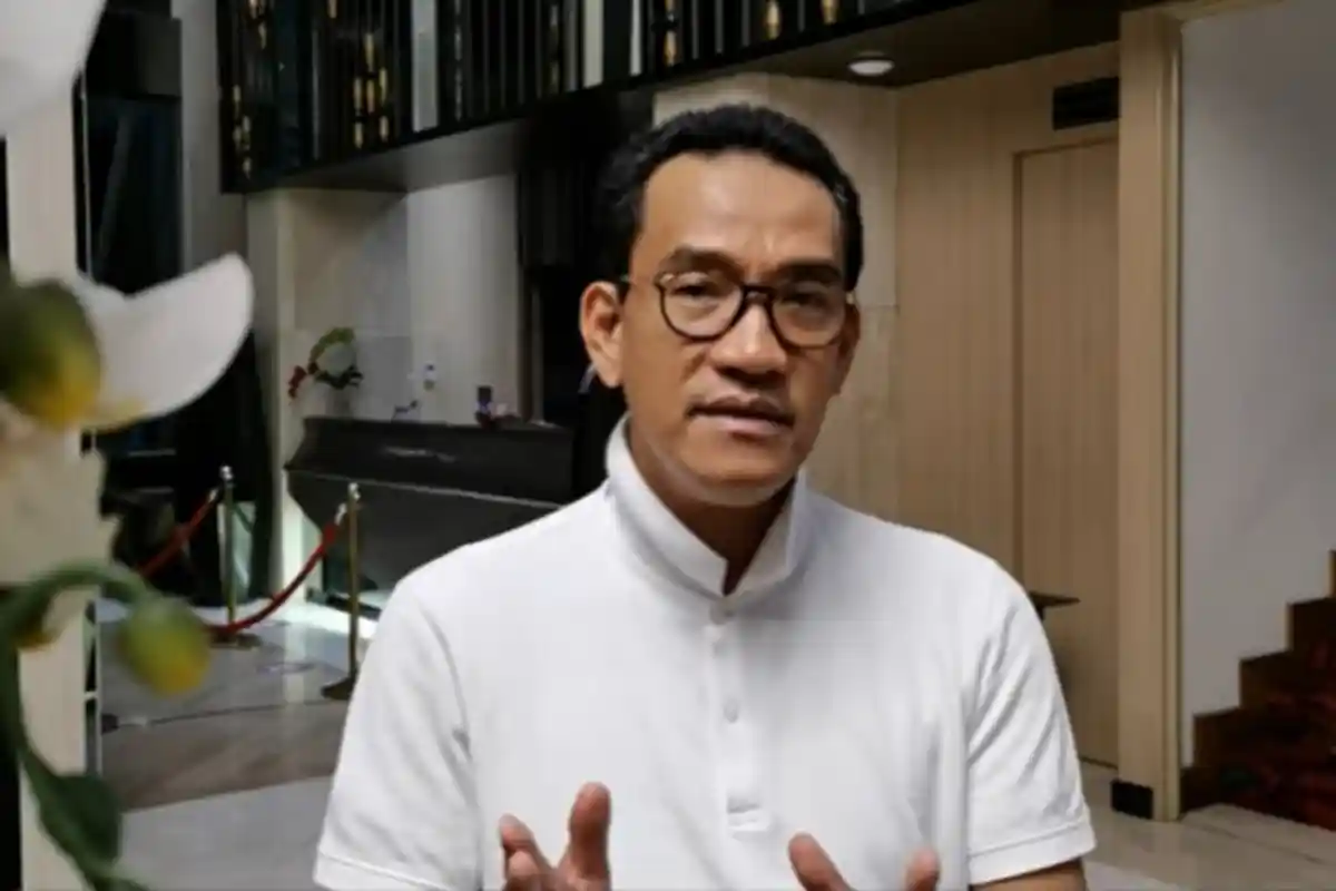 DPR Sahkan RUU Omnibus Law, Refly Harun Sindir Ada Kepentingan Konglomerat: Bukan untuk Jokowi
