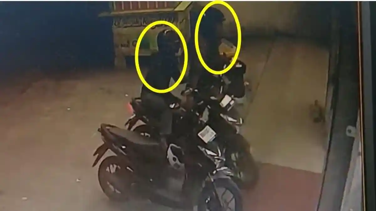 2 Bandit Curanmor Tercepat Beraksi di Puncak Sekuning Palembang, Serba Hitam Mirip Ninja
