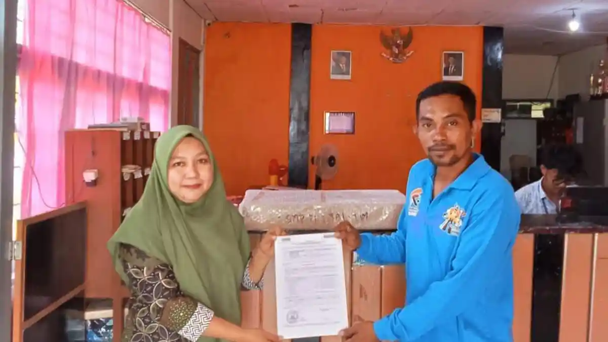 16 SMP di Pulau Taliabu Terima Bantuan Internet Starlink dari Kemendikbudristek