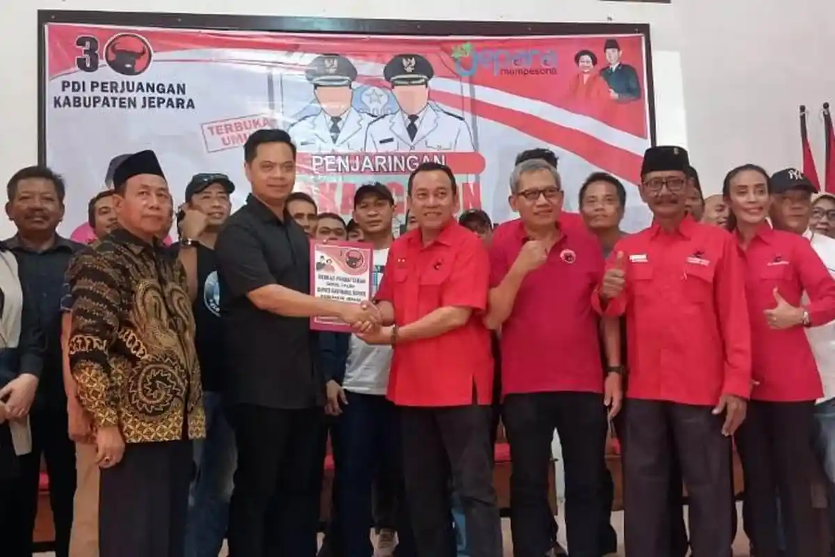 Datangi PDIP dan Demokrat Jepara, Pengusaha Muda Witiarso Utomo Daftar Cabup untuk Pilkada 2024