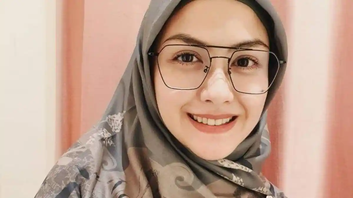 Gagal Jadi Mantu Keluarga Cendana, Artis Ini Bahagia Dipersunting Pengusaha Kaya