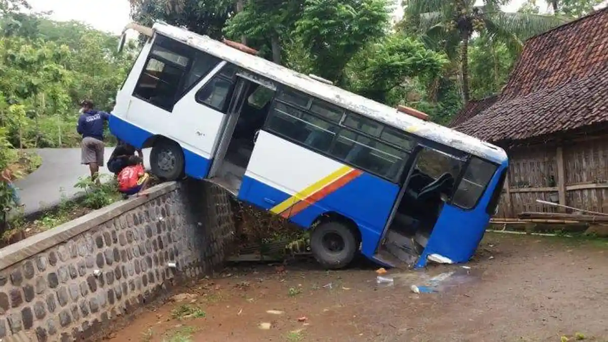 Kecelakaan Bus Pengantar Pengantin Wanita di Sragen, Sopir Tak Tahu Medan Jalan Rumah Pengantin Pria