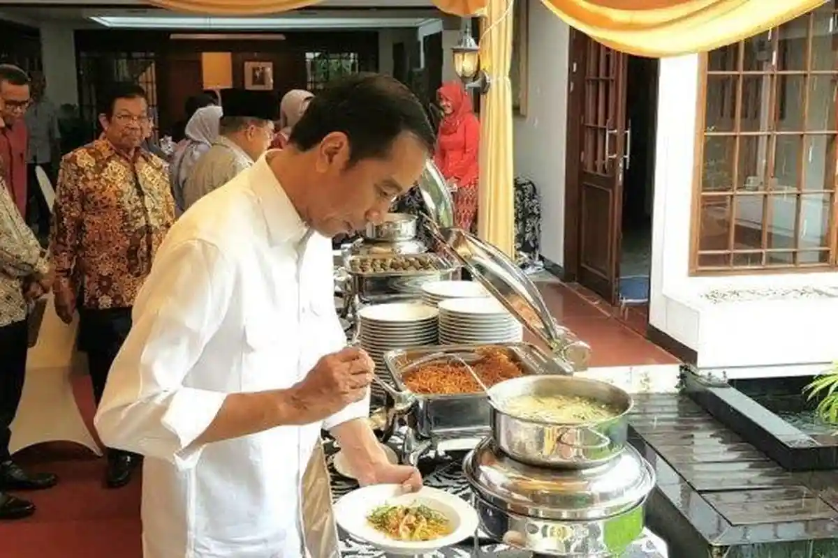 Makan Siang di Kediaman Jusuf Kalla di Makassar, Ini Menu Pilihan Presiden Jokowi