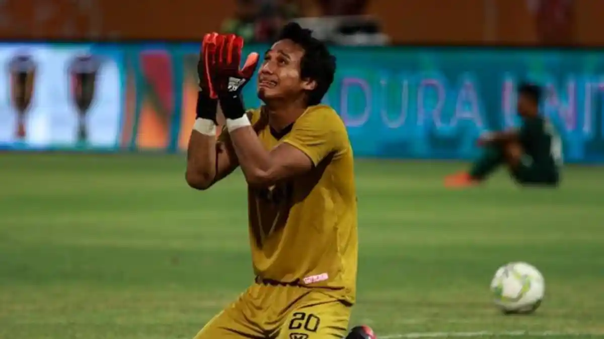 Kiper Madura United Muhammad Ridho Djazulie Pilih Libur di Madura di ...