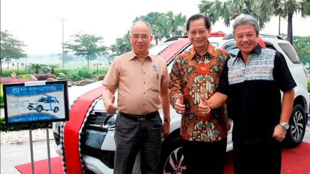 Bertanding Golf dan Berdonasi dalam BCA-Royale Open Tournament 2016