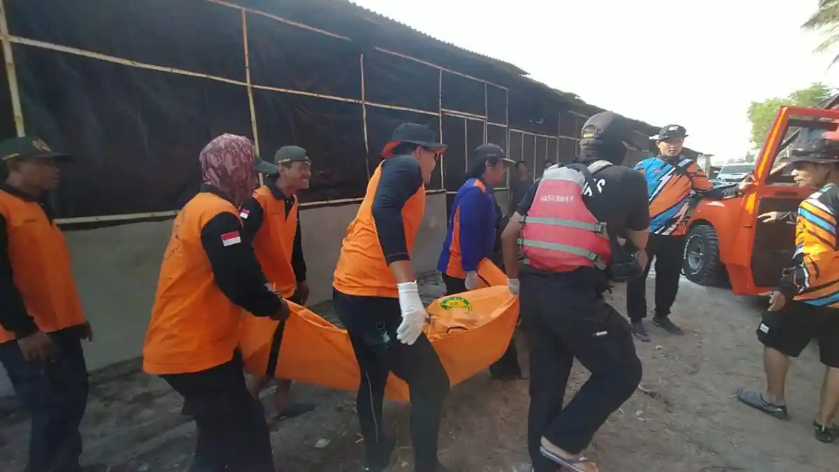 1 Orang Tewas Akibat Kapal Compreng Terbalik di Pantai Wagir Indah Cilacap, Dua ABK Hilang