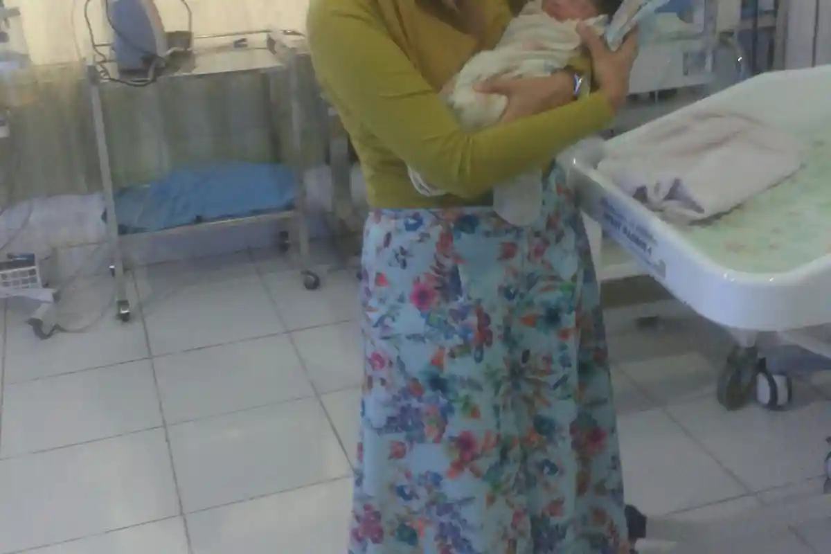 Bayi yang Ditemukan di Mushala, Akhirnya Ada yang Adopsi.