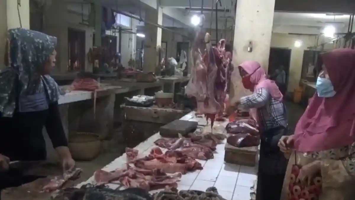 Ibu Rumah Tangga di Tegal Mengeluh, Harga Daging Sapi Capai Rp 125 Ribu per Kilogram