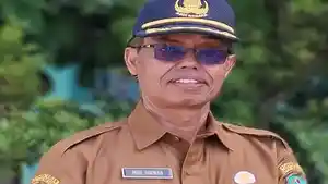pengajar-tapi-sosok-y.jpg