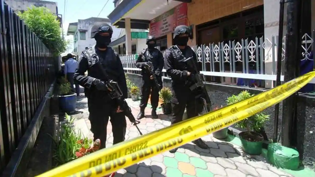 Kapolda Jatim : Baru Tiga Orang Ditetapkan Tersangka ISIS