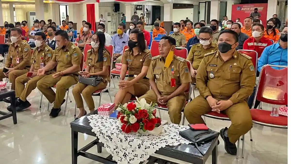 Camat Ranowulu Bitung Sulawesi Utara Andre Rantung Terancam Diskors Wali Kota Maurits Mantiri