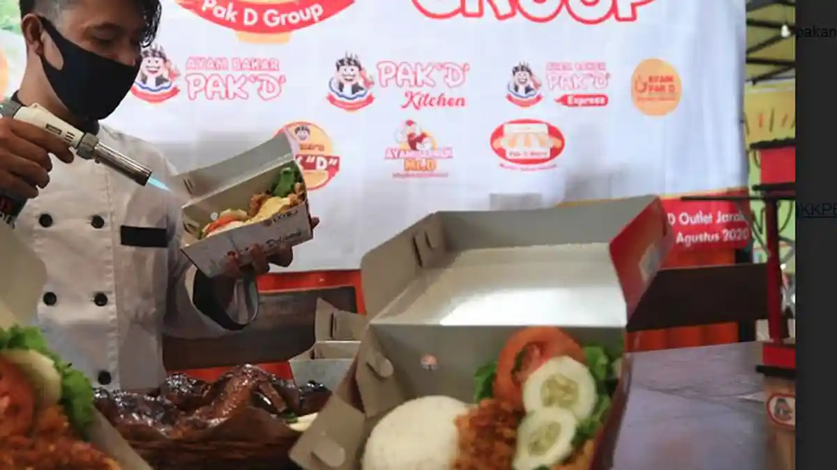 Restoran Ayam Bakar Pak 'D' Ikuti Tren Menu Ayam Geprek dengan Ragam Topping
