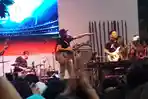 glenn-fredly-hibur-pengujung-zona-inspirasi_20181012_193455.jpg