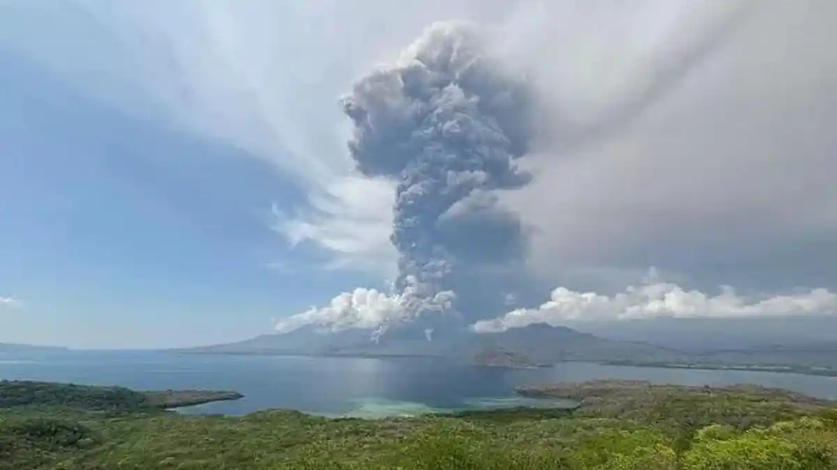 Opini: Erupsi Lewotobi dan Pilkada Serentak di NTT 