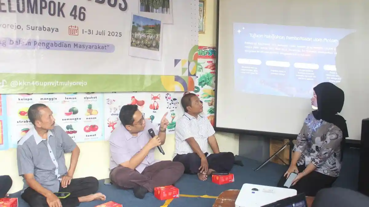 Bangun Generasi Tertib, Kelompok 46 UPN Veteran Jatim Gelar Sosialisasi ...