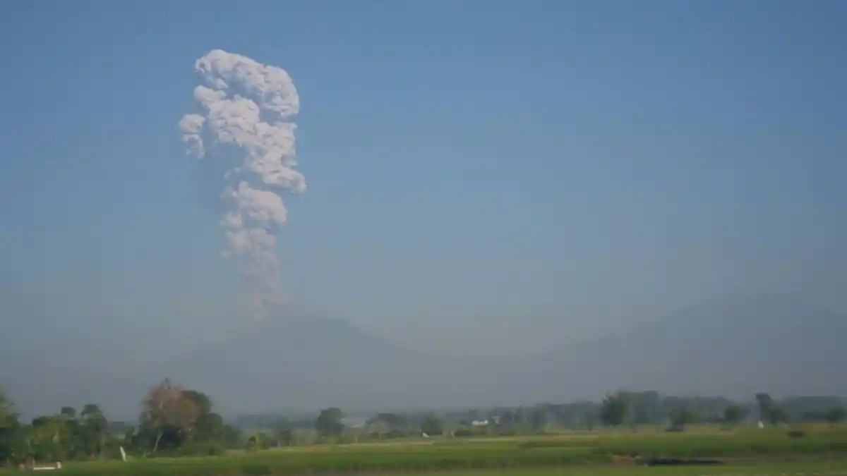 Inilah Legenda Sembilan Penunggu Gunung Merapi, dari Pasukan Lelembut Hingga Pimpinan Para Dedemit