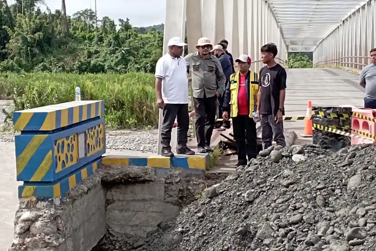Yacob Fonataba: Jembatan Kali Kasi Sudah Bisa Dilalui, Tapi Mesti Hati-hati