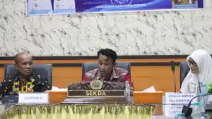 Sekertaris-Daerah-Kabupaten-Kupang-Mateldius-Sanam-buka-GD-SPBE.jpg