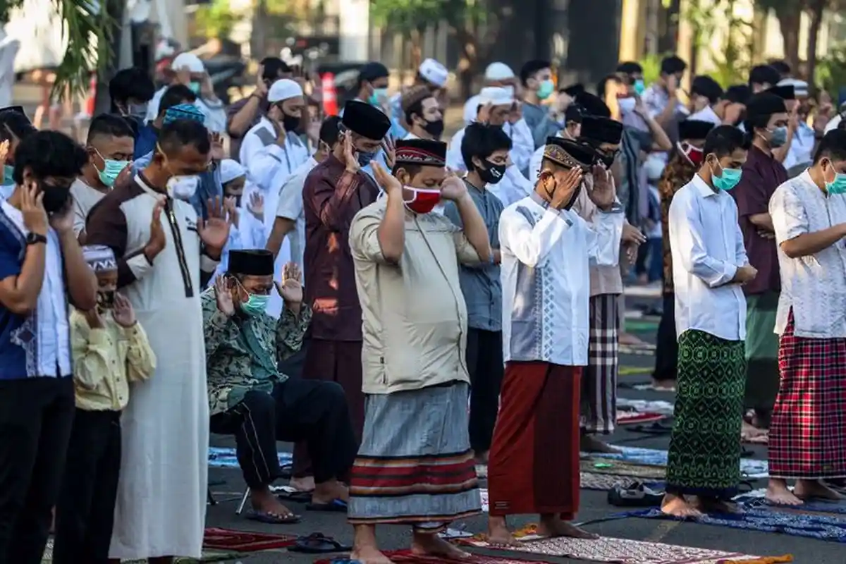 Ketua MUI Tanggapi SE yang Wajibkan PNS DKI Jakarta Salat Id di JIS: Salahnya di Mana?