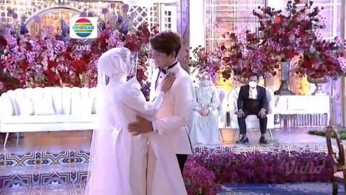 Takdir Cinta Leslar di Tasyukuran Pernikahan, Billar Beri Kejutan untuk Lesti hingga Dansa Romantis