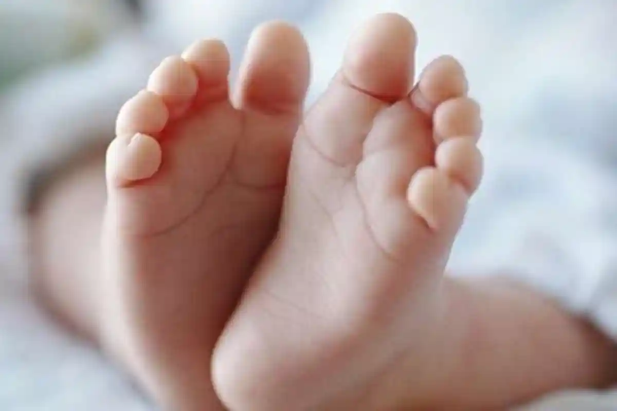 Tips Kesehatan Atasi Demam pada Bayi, Pijat di Titik Ini