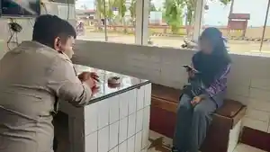 Remaja-wanita-berinisial-FA-17-korban-penip.jpg