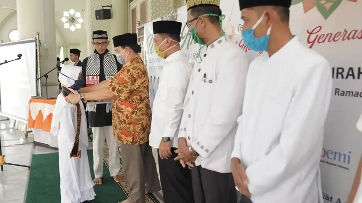 Di Akhir Ramadhan 1441 H, BKM Babul Maghfirah Wisuda Tahfiz Non Karantina Angkatan Pertama