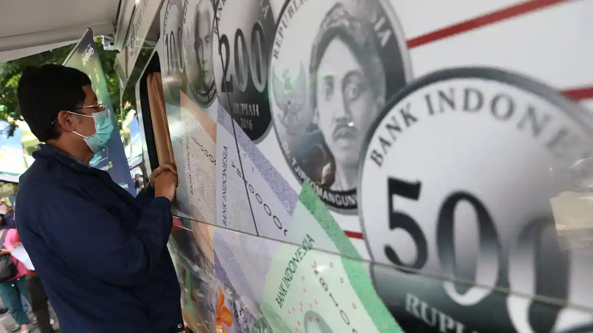 Rupiah Ditutup Menguat ke Posisi Rp15.848 Per Dolar AS, Ini Sentimen Pemicunya