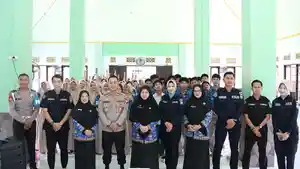 Puluhan-siswa-SMA-Negeri-1-Siantan-Kecamatan-Jongkat-antusias.jpg
