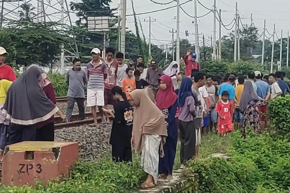 Pemotor Tewas Tertabrak KA Argo Merbabu di Tumbal Pemalang, Terobos Palang yang Sudah Tertutup