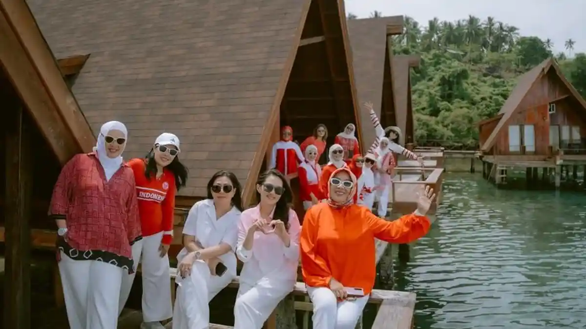Sherly Laos Gaspol Kenalin Hidden Gem Maluku Utara ke Ibu Tri Tito
